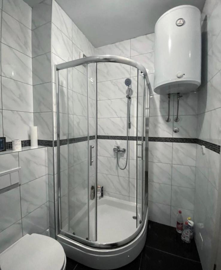 Stan Na Dan Bella Appartement Banja Luka Buitenkant foto