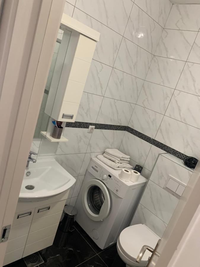 Stan Na Dan Bella Appartement Banja Luka Buitenkant foto