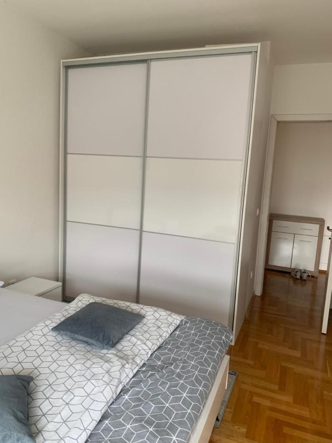 Stan Na Dan Bella Appartement Banja Luka Buitenkant foto