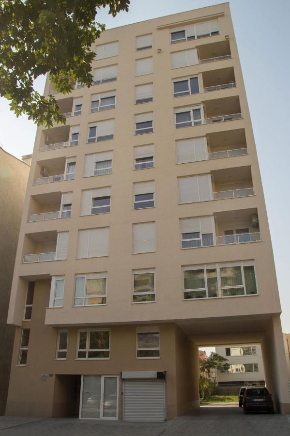 Stan Na Dan Bella Appartement Banja Luka Buitenkant foto