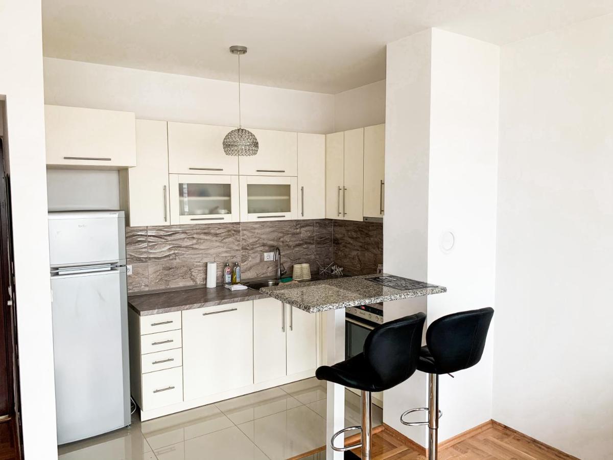 Stan Na Dan Bella Appartement Banja Luka Buitenkant foto