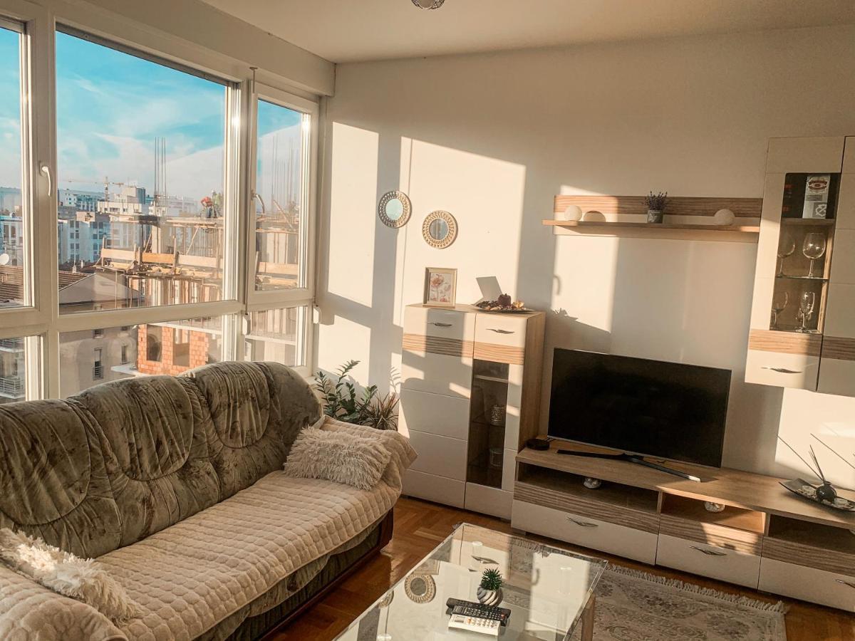Stan Na Dan Bella Appartement Banja Luka Buitenkant foto