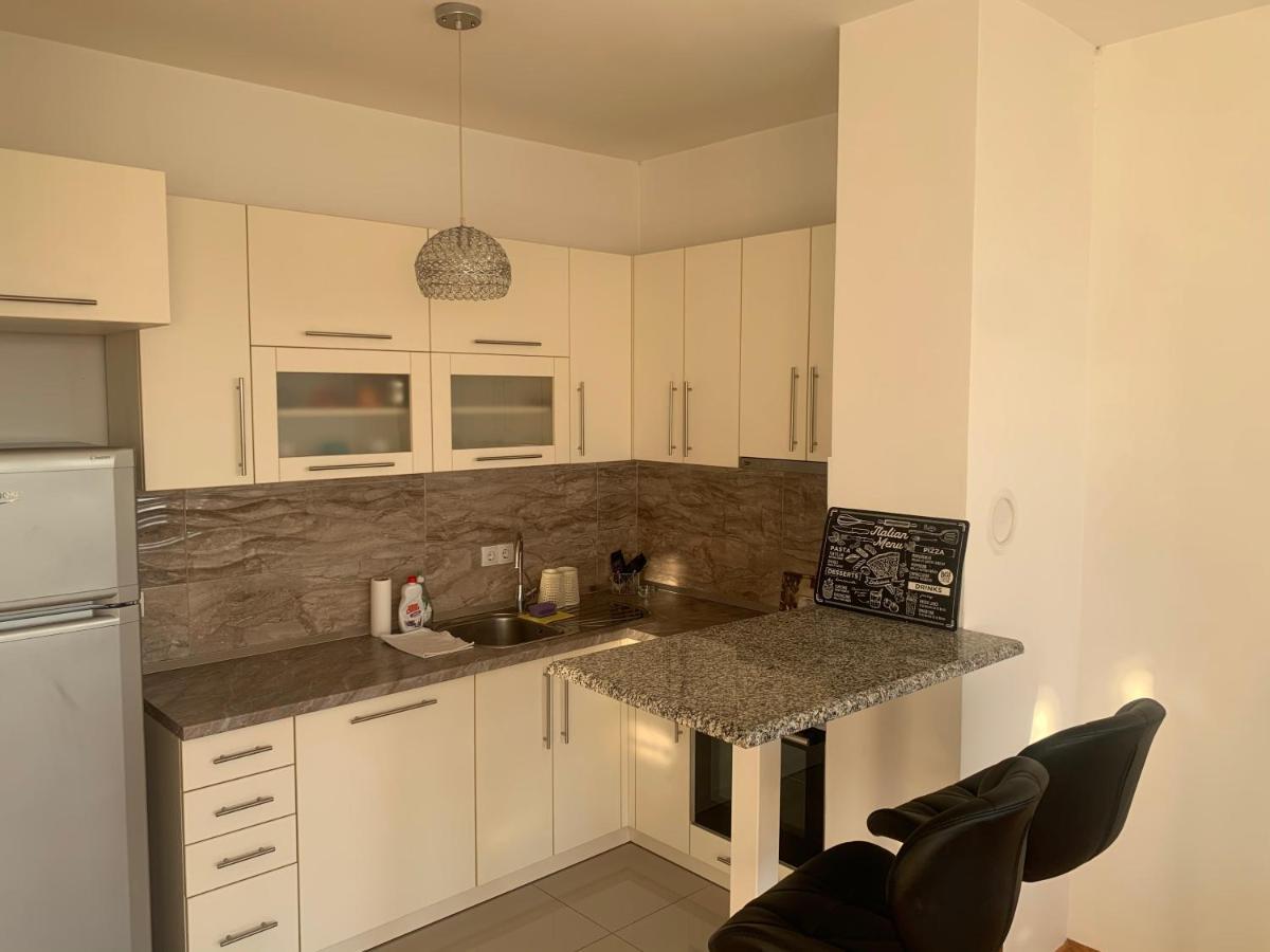 Stan Na Dan Bella Appartement Banja Luka Buitenkant foto